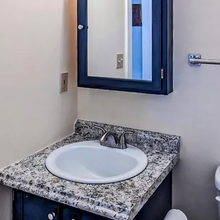 Appartement Champagne Supernova à Ludlow Extérieur photo